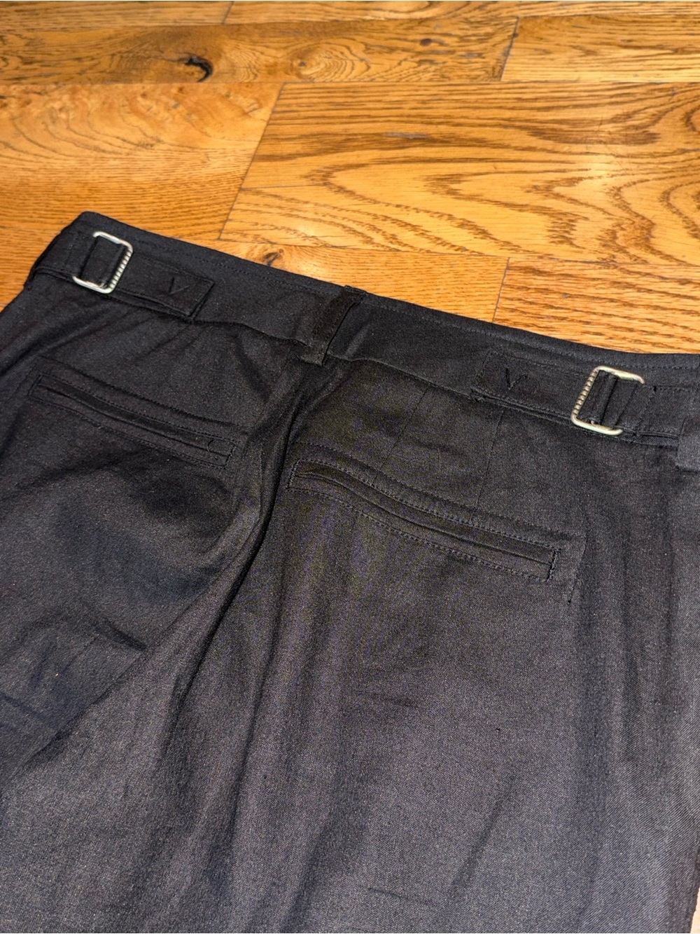 Vince. Linen/Cotton/Stretch Blend Straight Leg Trouser. Black. Size 2. - Picture 8 of 11